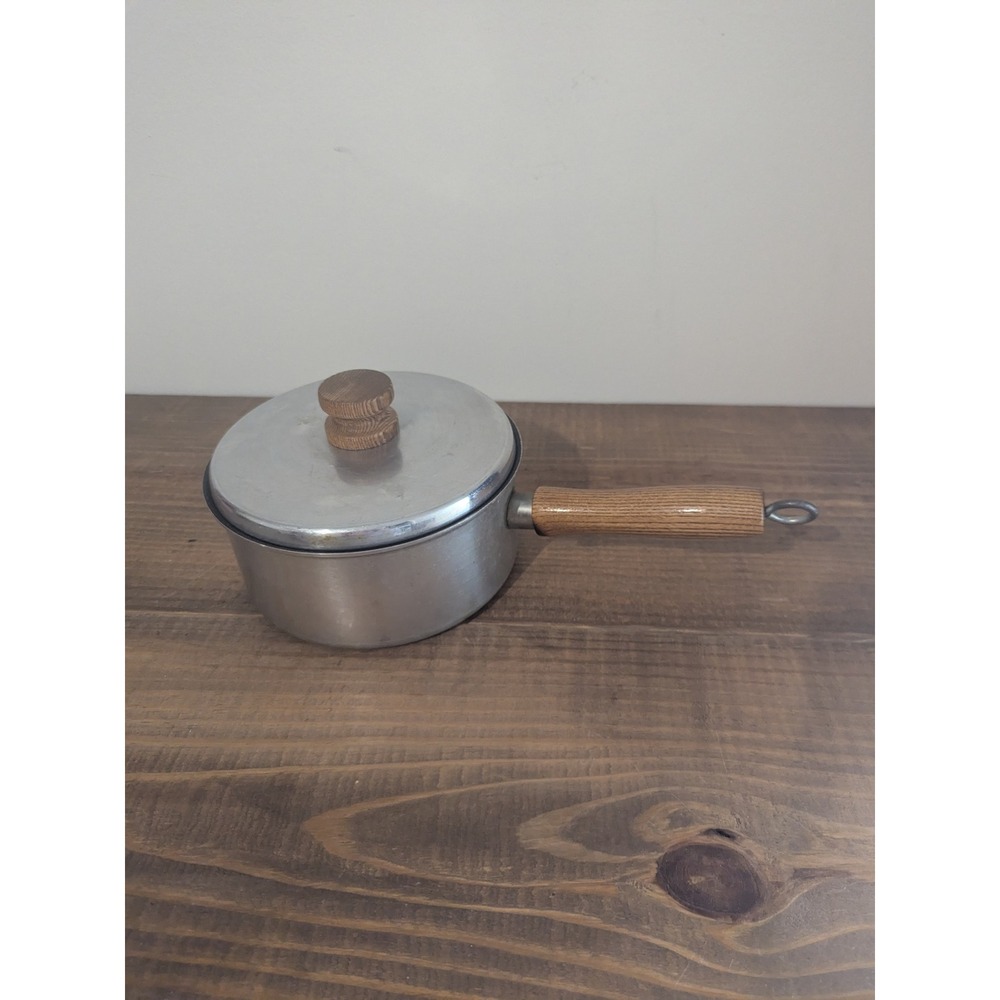Vtg Mirro Sauce Pan Pot with Lid Aluminum Wood Handle‎ 2 Quart 1.9 L 54221-133C